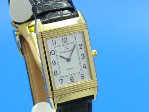 Jaeger LeCoultre Reverso Medium Classique 18K/750 Gold