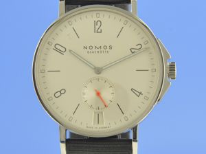 NOMOS Glashtte Ahoi Datum