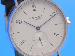 NOMOS Tangente aus 11/2013 unget. UVP*1280