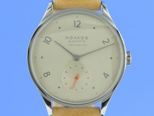 Nomos Minimatik champagner