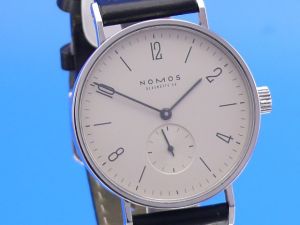 Nomos Tangente