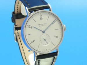 Nomos Tangomat