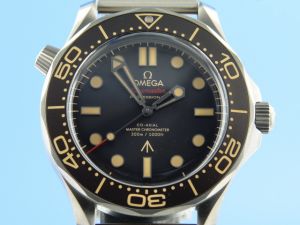 Omega Seamaster Diver 300 M 007 James Bond Edition