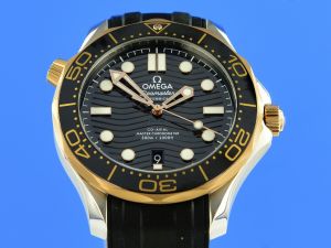 Omega Seamaster Diver 300M Master Chronometer Edelstahl/ Sedan Gold