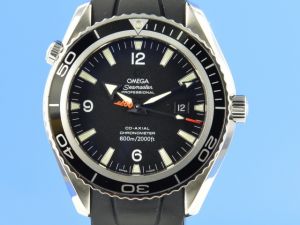 Omega Seamaster Planet Ocean Casino Royal James Bond