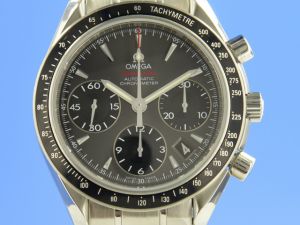 Omega Speedmaster Date 40 mm Chronometer