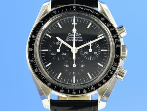 Omega Speedmaster Moonwatch
