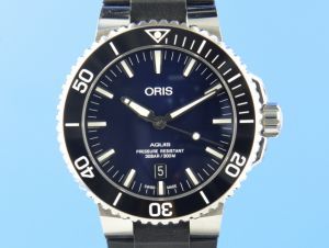 Oris Aquis Date