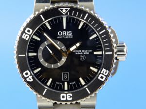 Oris Aquis Small Second Date