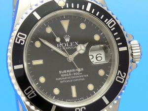 Rolex Submariner Date