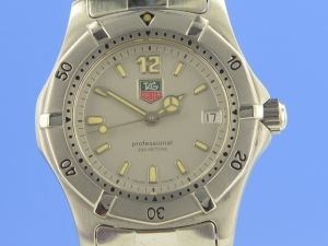TAG Heuer Professional 2000 Quarz 35 mm