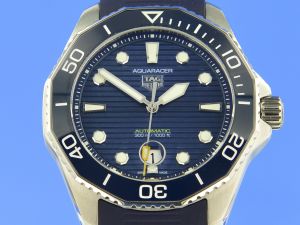TAG Heuer Professional Aquaracer 300M Calibre 5