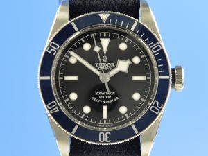 Tudor Heritage Black Bay